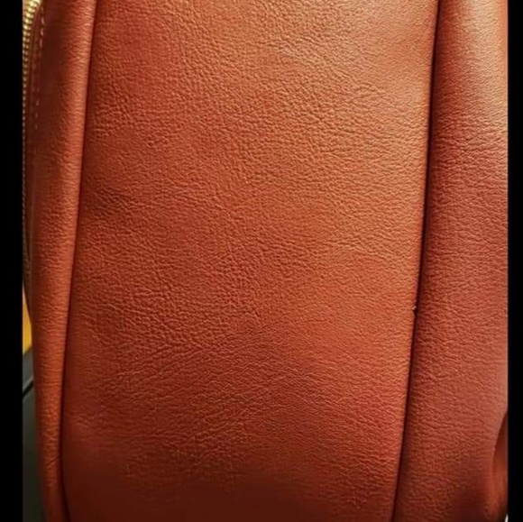 Purse - Picture 3 of 3